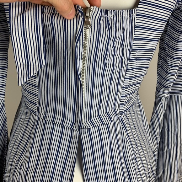 Venus Flare Sleeve Strip Blouse - 2 - Picture 3 of 8